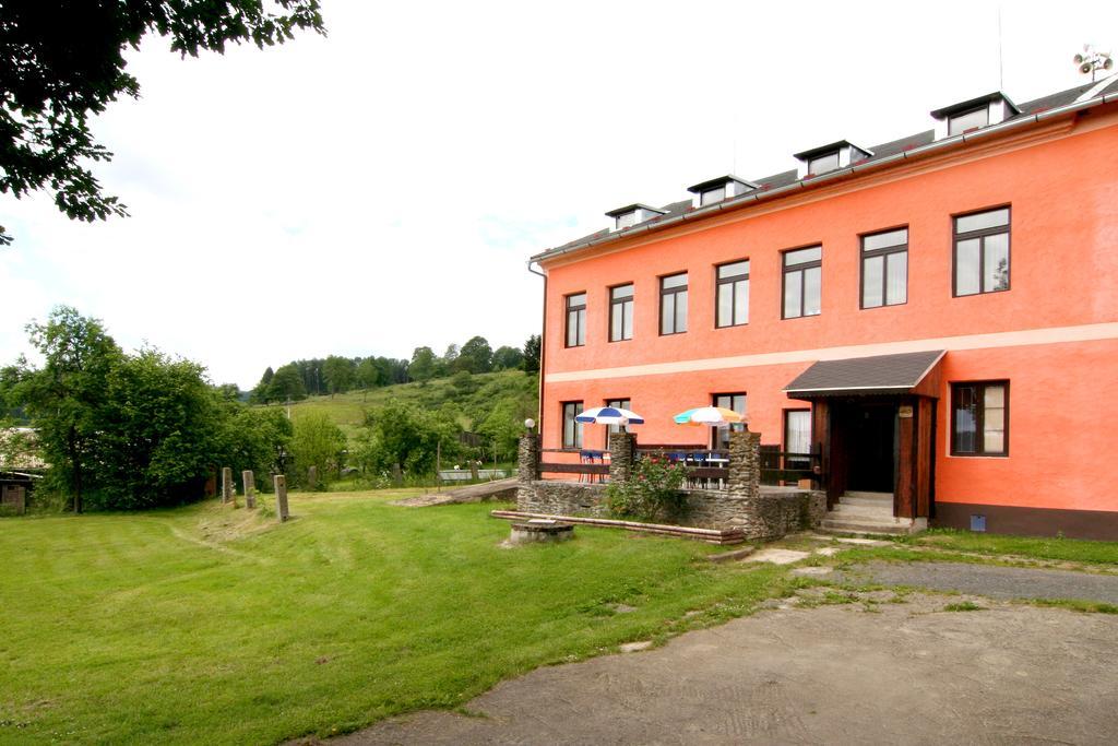 Penzion Muflon Bela nad Radbuzou Buitenkant foto